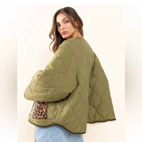 Fabulous Contrast Wave Textured Jacket NWT - Picture 4 of 5